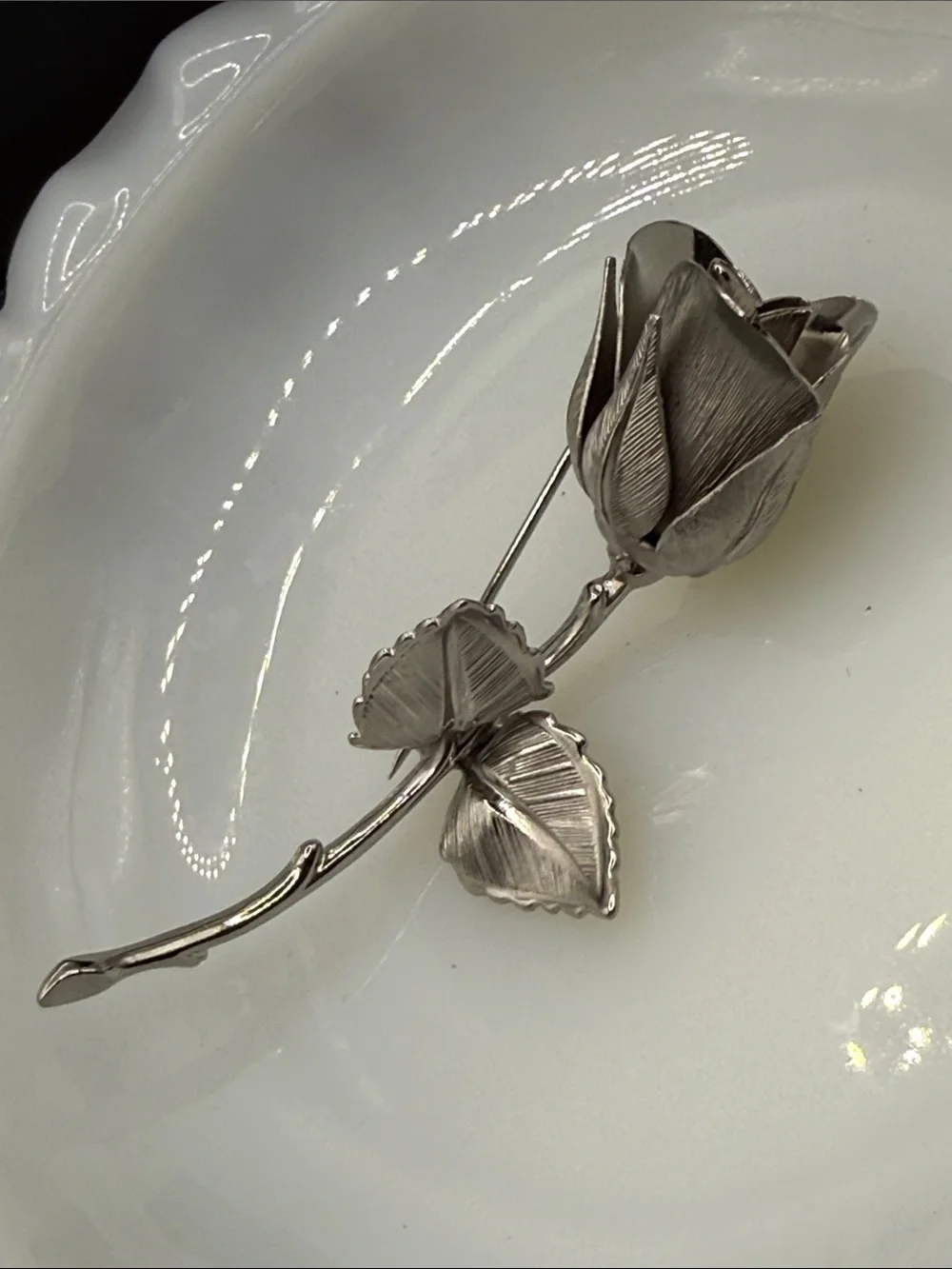 Vintage Giovanni stamped long stem rose Brooch - Silver tone Floral Pin